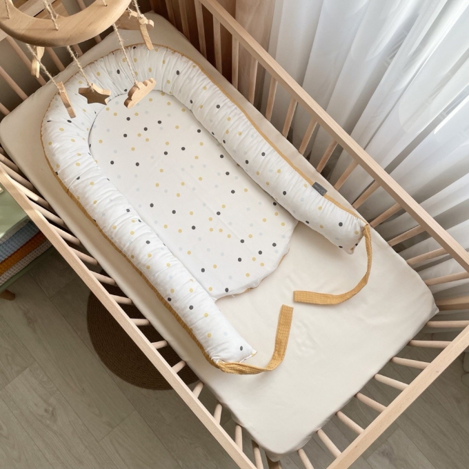 Protectie somn – Baby Nest vafe cu bulinute – mustar (2)